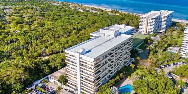 155 Ocean Lane Dr