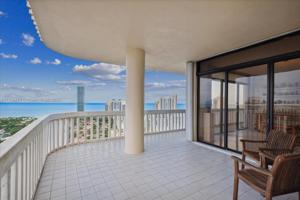 19355 Turnberry Way Unit PHK