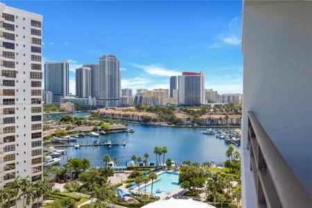 600 Three Islands Blvd