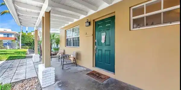 805 NE 17th
