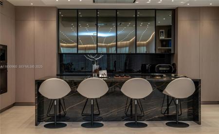 10101 Collins Ave