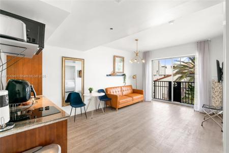 1060 Ocean Dr