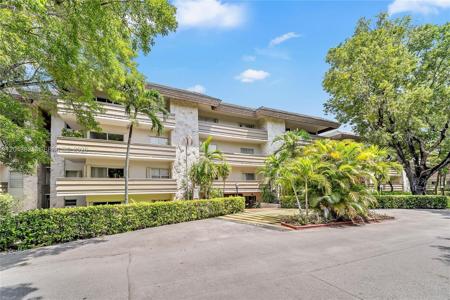1205 Mariposa Ave