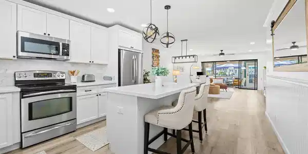 2400 NE 36th