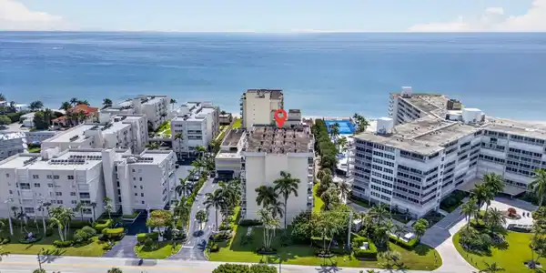 Image 3: Oceanfront