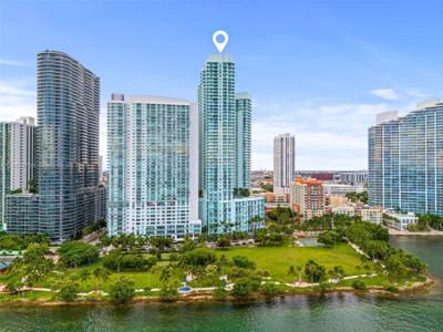 1900 N Bayshore Dr