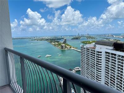 1750 N Bayshore Dr