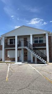190 E Olmstead