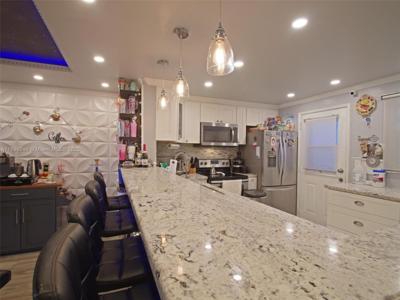 420 NE 12th Ave