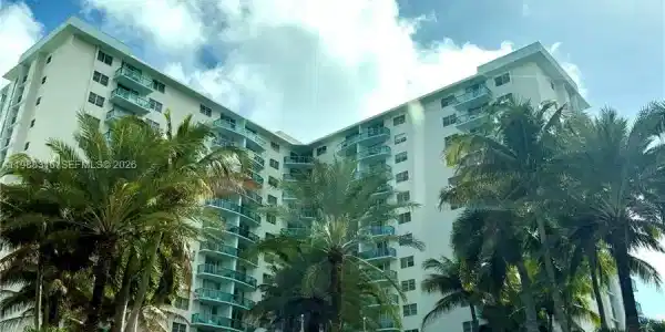 3901 S Ocean Dr