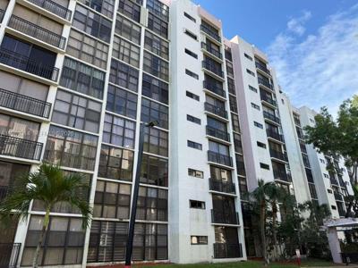17011 N Bay Rd
