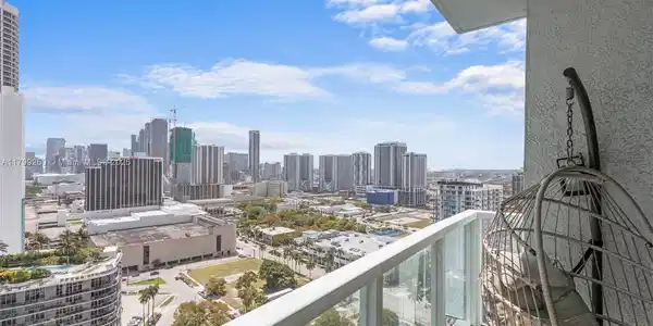 1900 N Bayshore Dr