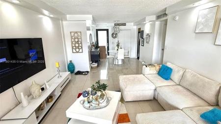 301 Golden Isles Dr