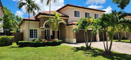 1035 NE 36th Ave