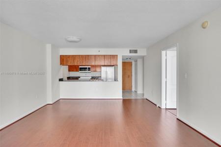 1200 Brickell Bay Dr