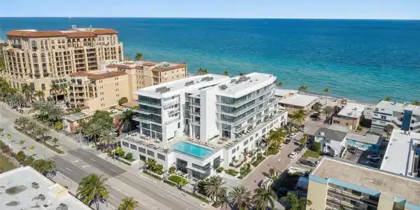 3319 N Ocean Drive