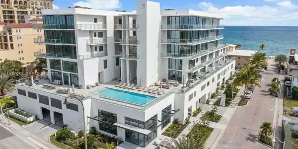 3319 N Ocean Drive