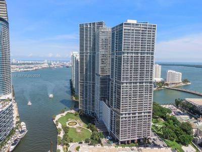 465 Brickell Ave