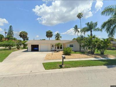 1795 Lakeview Blvd