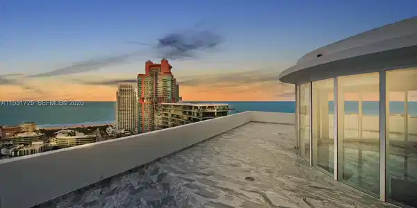 1000 S Pointe Dr