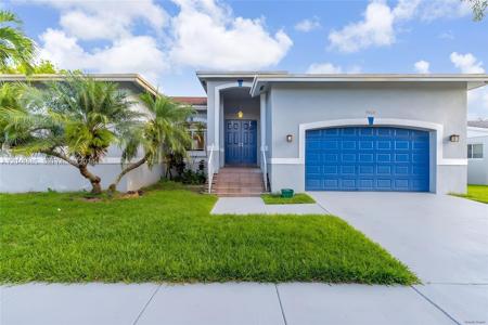 7950 SW 196th Ter