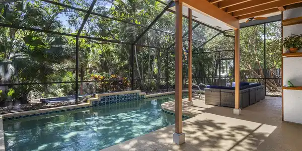 2250 SE Country Club