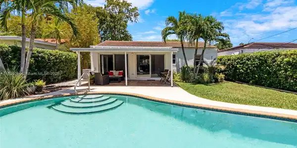 1558 Normandy Dr
