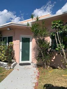 1795 Calais Dr