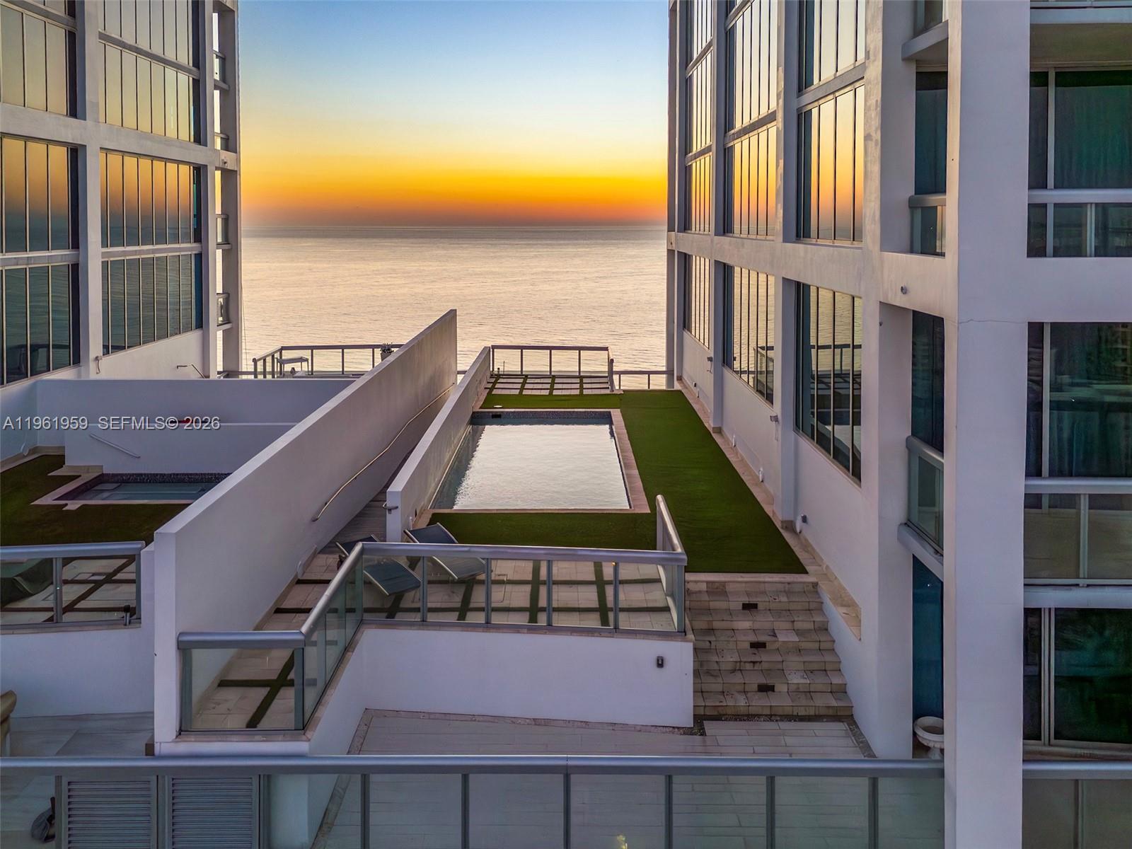 Image 2: PRIVATE ROOF TOP