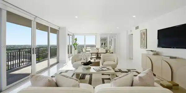 1180 S Ocean Boulevard