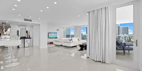 2751 S Ocean Dr
