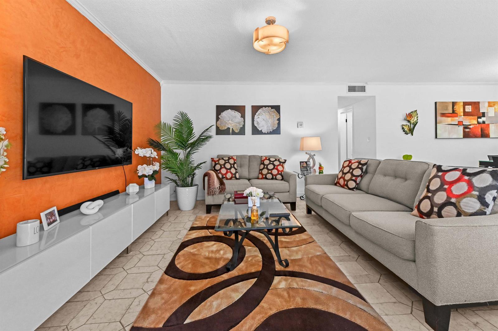 Image 2: 02 Living room 01