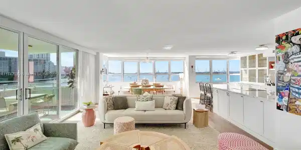 11 Island Ave