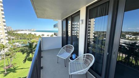 180 Seaview Ct