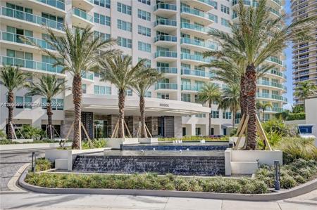 20201 E Country Club Dr