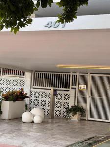 401 Ocean Dr