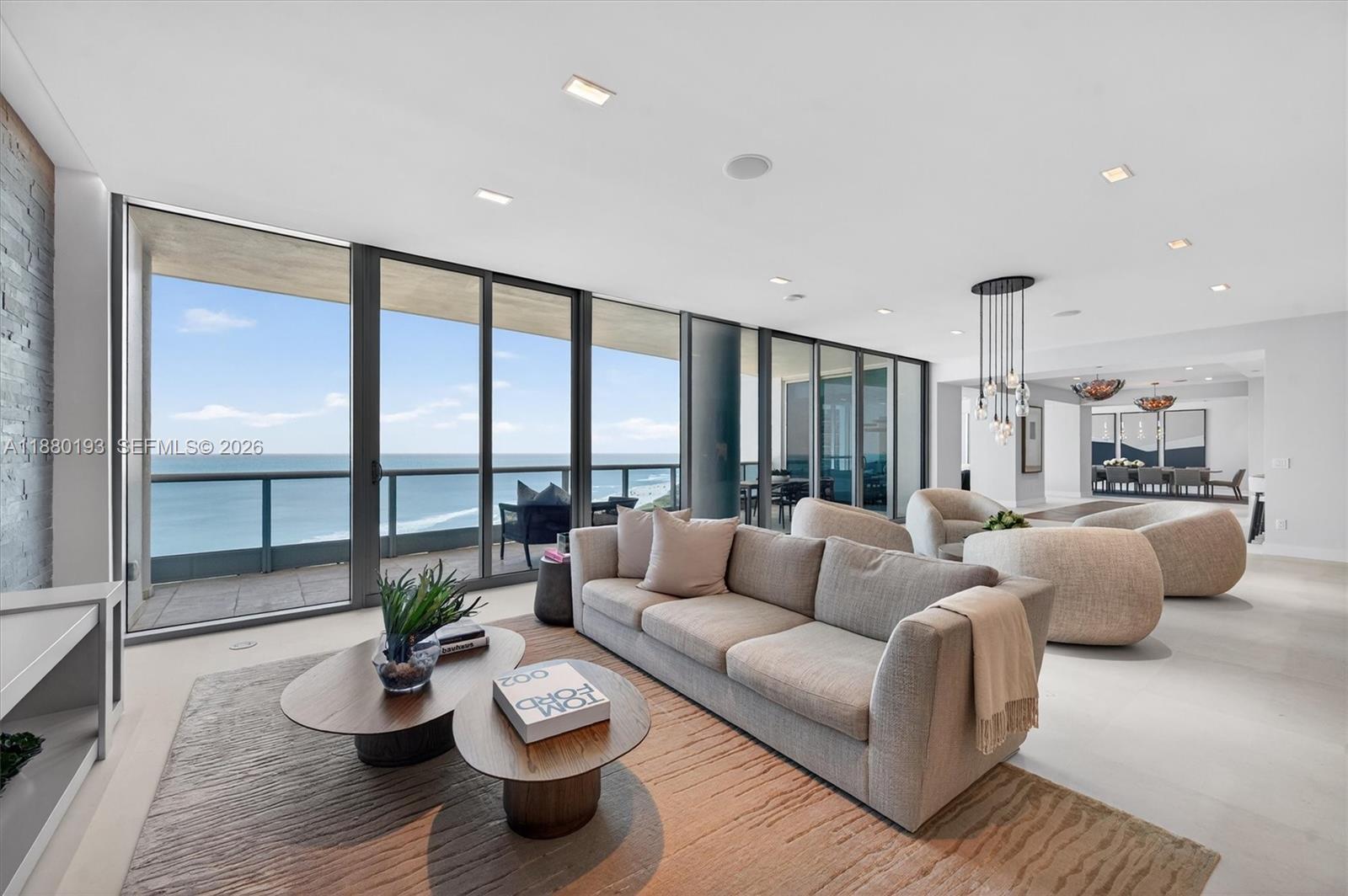 Image 1: Family Room