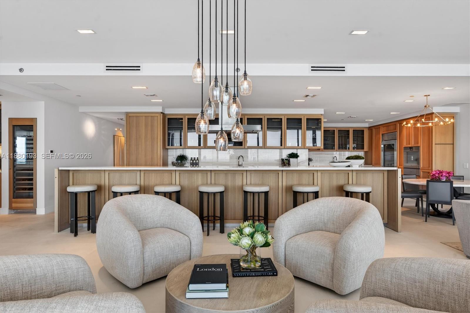 Image 2: Family Room, Kitchen and Breakfast Area