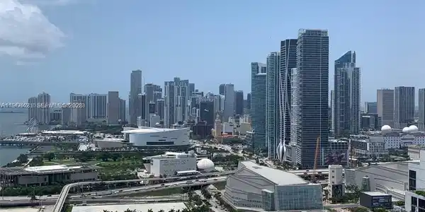 1750 N Bayshore Dr
