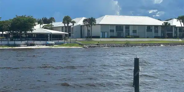 175 SE Saint Lucie