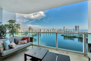 3301 NE 183rd  St Unit 3006