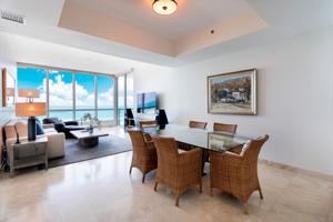 100 S Pointe Dr Unit 907