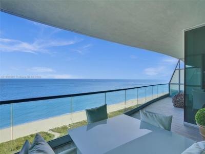 9349 Collins Ave