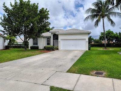 440 SE 25th Dr