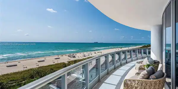 5959 Collins Ave