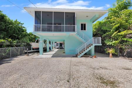 54 Tarpon Ave