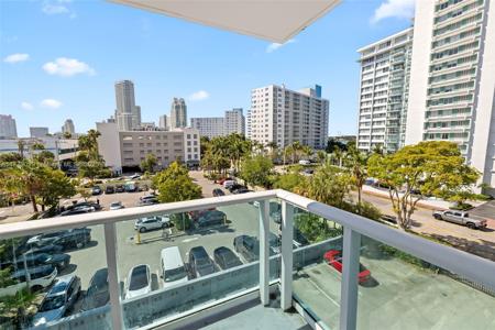 1035 West Ave