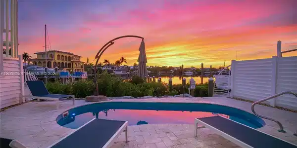 Image 2: Pool at Sunset
