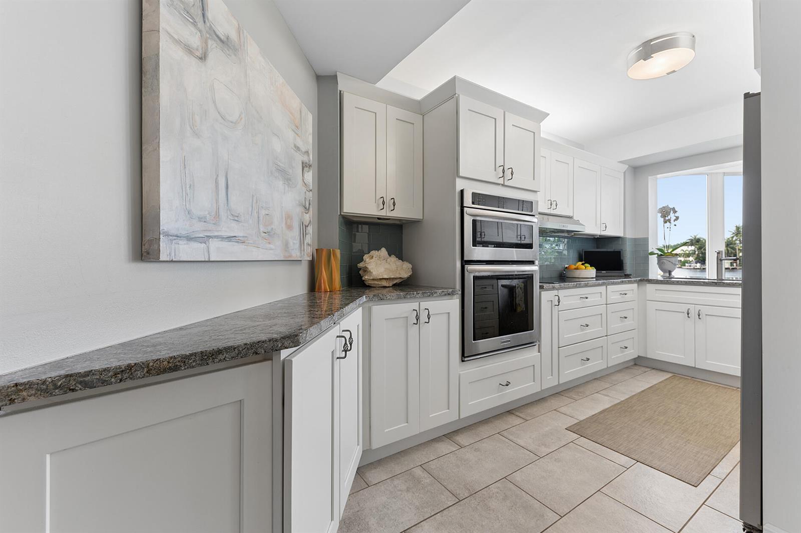 Image 2: Kitchen - 1