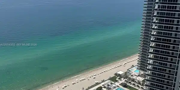 4111 S Ocean Dr